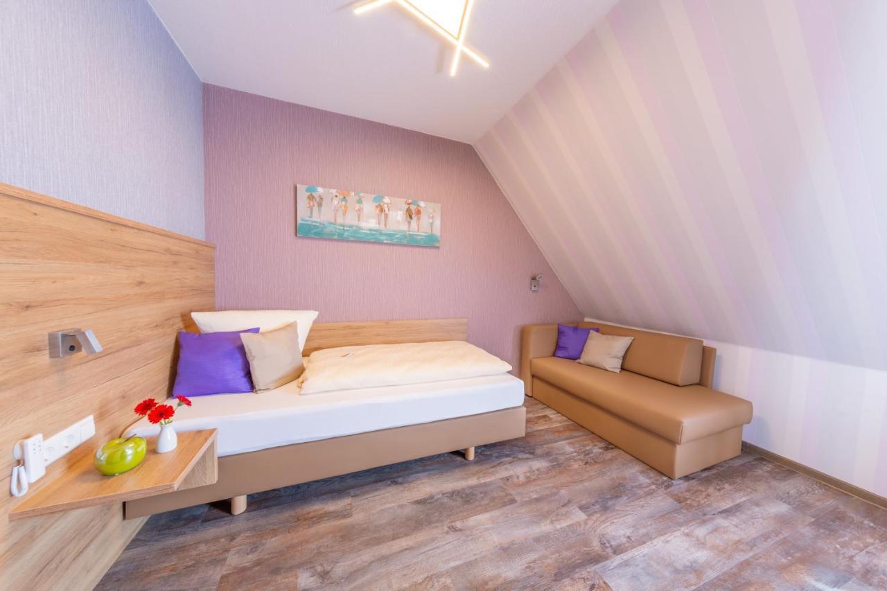Hotel Reinhardtshof Garni Wolfschlugen Kültér fotó